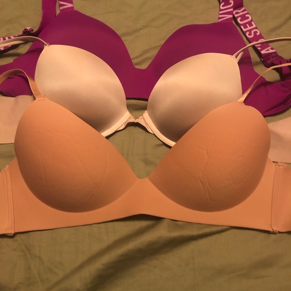 Vs and Vincent Cumuto Bras SOLD